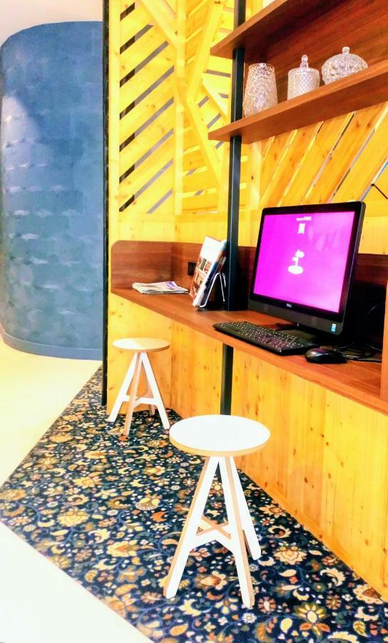 Hotel Ibis Styles Paris Gare De L'Est Tgv Exterior foto